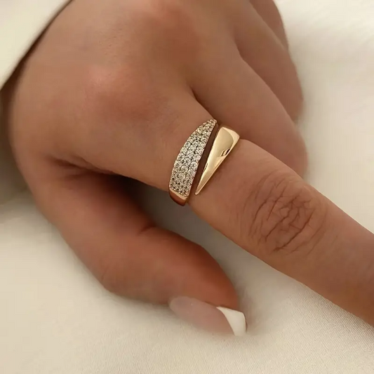 Piece Pointed Wing ring