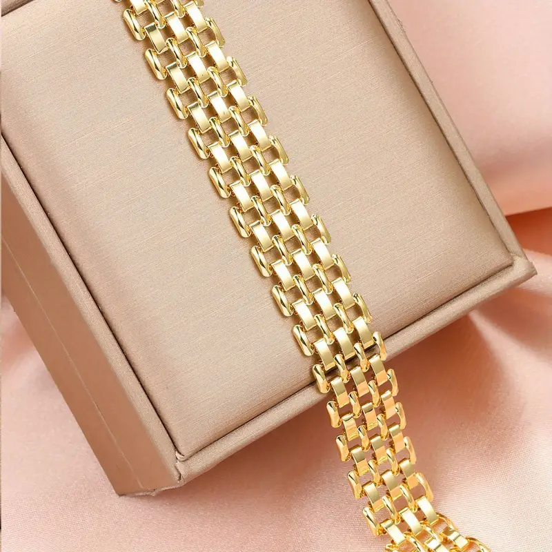 Adored Bangle bracelet