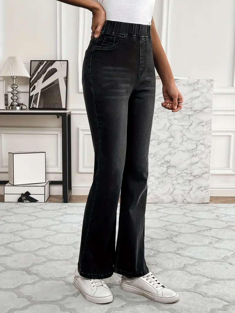 High-Waisted Stretch Jeans