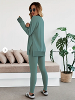 Stylish women's sweatshirt and leggings set