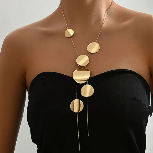 Stylish And Elegant Creative Geometric Round Necklace